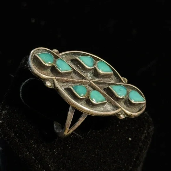 Vintage Native American Turquoise Sterling Silver Ring - Picture 2 of 4